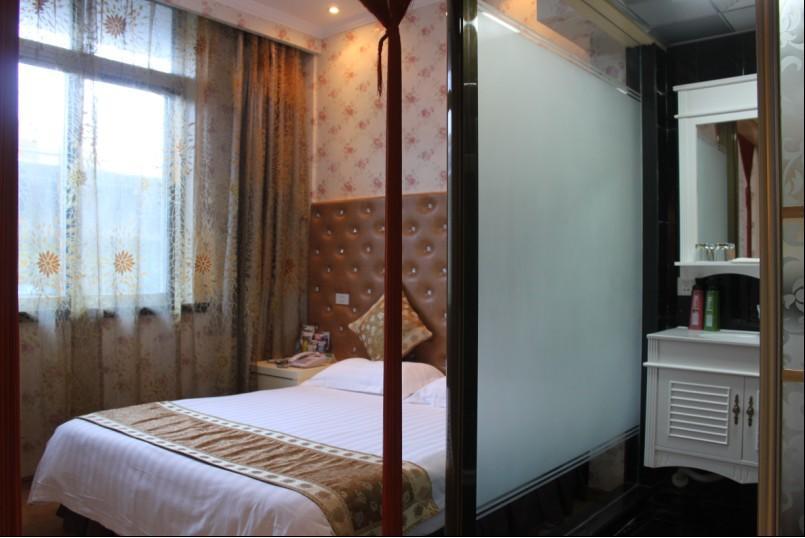 Yinfeng Hotel Đại Lý Phòng bức ảnh