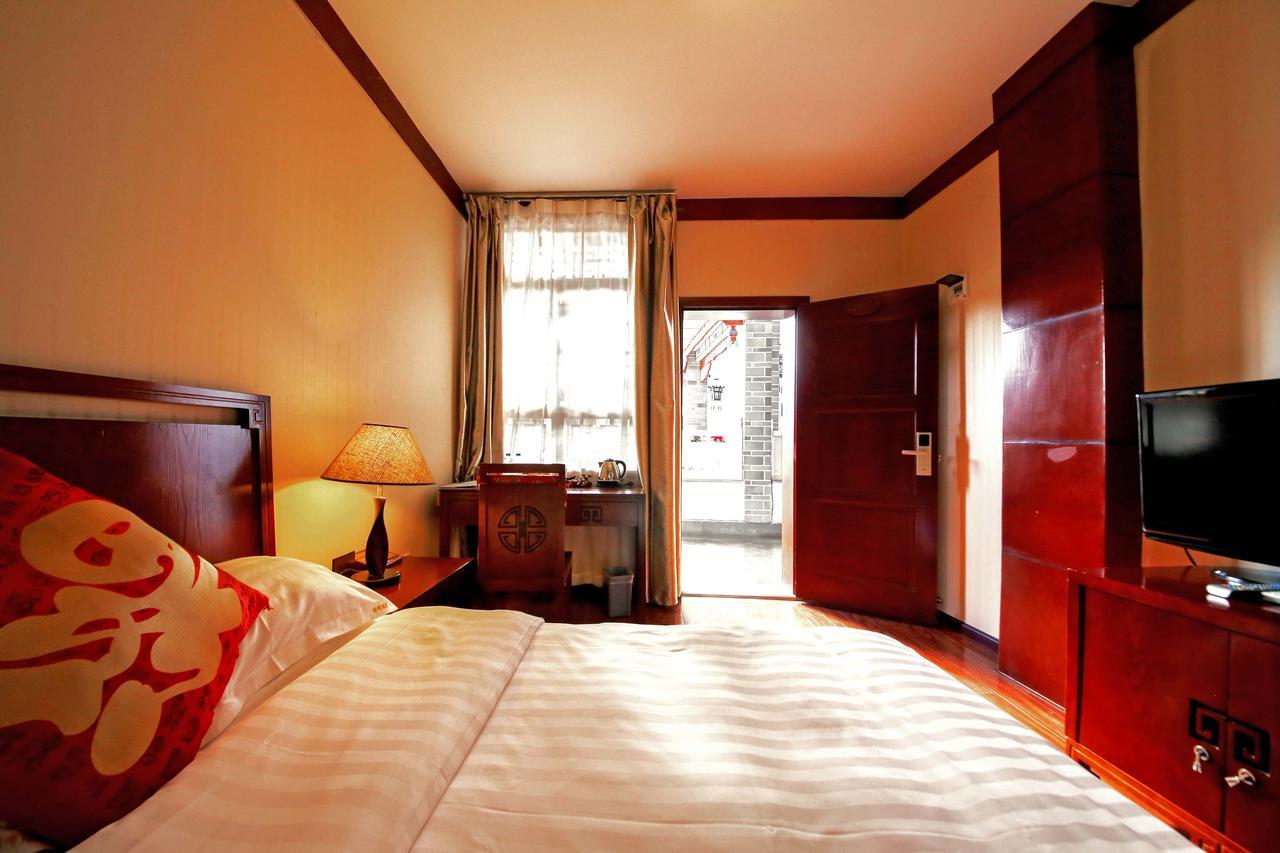 Yinfeng Hotel Đại Lý Ngoại thất bức ảnh