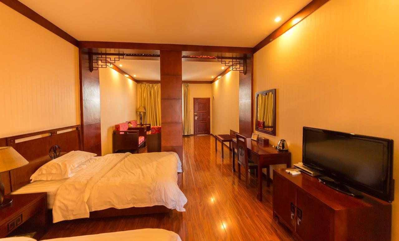 Yinfeng Hotel Đại Lý Ngoại thất bức ảnh