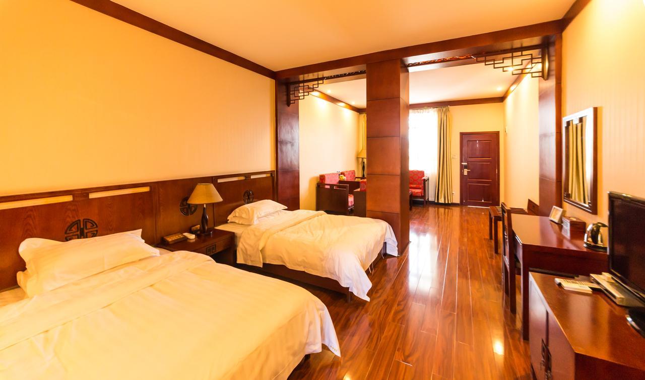 Yinfeng Hotel Đại Lý Ngoại thất bức ảnh